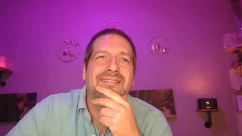 Snapshot of matrike1 chatting on March 6, 2025, 6:37 pm matrike1 online show from March 6, 2025, 6:37 pm