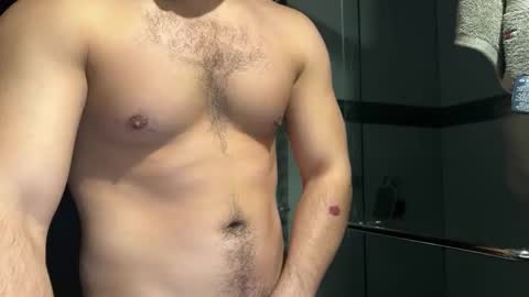 Snapshot of matt_artim chatting on December 30, 2024, 7:04 am The Matt Leon online show from December 30, 2024, 7:04 am