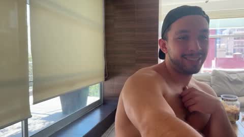 Snapshot of matt_artim chatting on February 12, 2025, 6:40 pm The Matt Leon online show from February 12, 2025, 6:40 pm