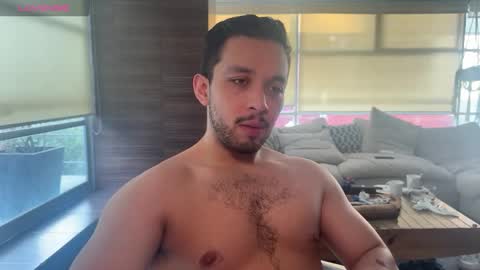 Snapshot of matt_artim chatting on March 4, 2025, 1:49 pm The Matt Leon online show from March 4, 2025, 1:49 pm