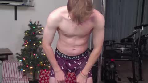 Snapshot of mattcashxxx chatting on December 5, 2024, 2:09 am Matt Cash online show from December 5, 2024, 2:09 am