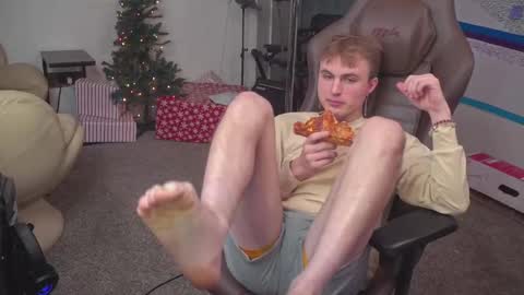 Snapshot of mattcashxxx chatting on December 11, 2024, 2:09 am Matt Cash online show from December 11, 2024, 2:09 am