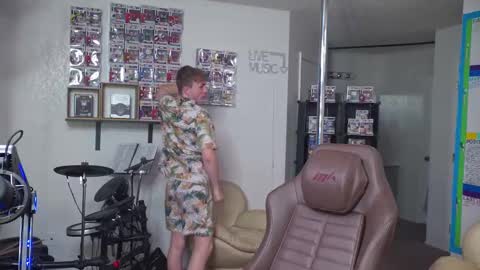 Snapshot of mattcashxxx chatting on March 4, 2025, 2:06 am Matt Cash online show from March 4, 2025, 2:06 am