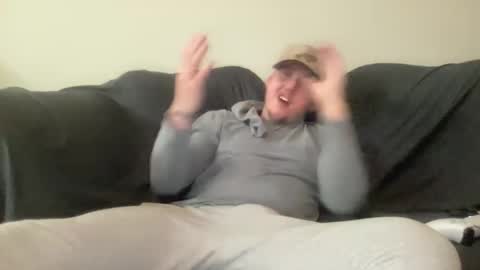 Snapshot of mattdawg13 chatting on February 1, 2026, 5:17 am MattDawg13 online show from February 1, 2026, 5:17 am