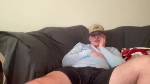 Snapshot of mattdawg13 chatting on March 4, 2026, 4:51 am MattDawg13 online show from March 4, 2026, 4:51 am