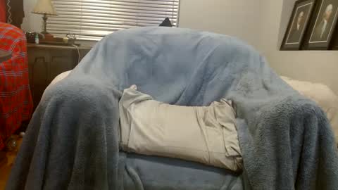 Snapshot of matterson23 chatting on September 12, 2025, 2:44 am matterson23 online show from September 12, 2025, 2:44 am