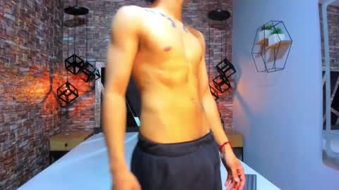 mattfiore online show from December 19, 2025, 7:43 pm