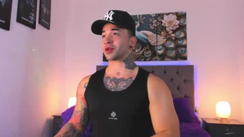 Snapshot of matthew_colee chatting on May 6, 2026, 3:35 am Matthew INDEPENDENT MODEL online show from May 6, 2026, 3:35 am