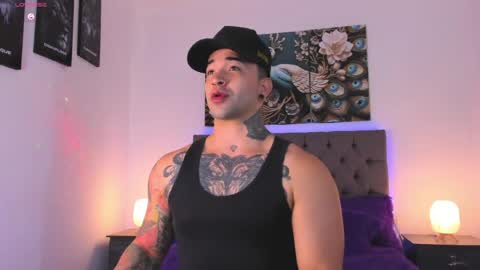 Snapshot of matthew_colee chatting on June 7, 2026, 2:27 am Matthew INDEPENDENT MODEL online show from June 7, 2026, 2:27 am
