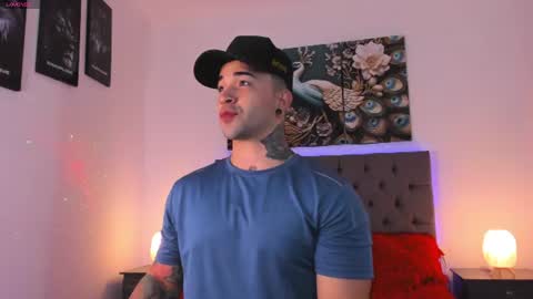 Snapshot of matthew_colee chatting on July 21, 2026, 2:14 am Matthew INDEPENDENT MODEL online show from July 21, 2026, 2:14 am