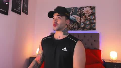 Snapshot of matthew_colee chatting on August 4, 2026, 2:15 am Matthew INDEPENDENT MODEL online show from August 4, 2026, 2:15 am