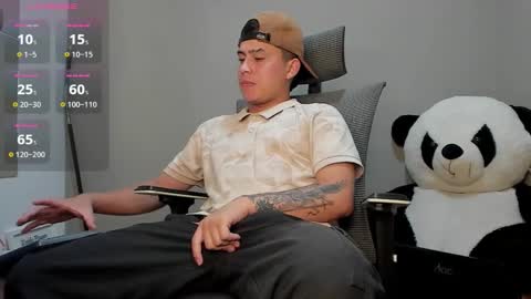 mattiwsmorris_ online show from October 31, 2025, 6:25 am