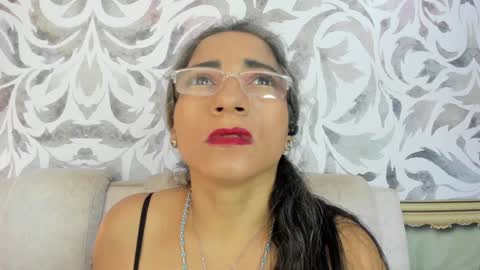 Snapshot of mature_bigass__ chatting on December 11, 2024, 6:25 am Maria online show from December 11, 2024, 6:25 am