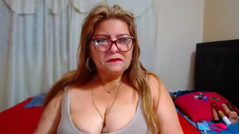 Snapshot of maturehot649 chatting on December 28, 2024, 7:00 am maturehot649 online show from December 28, 2024, 7:00 am