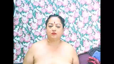 Snapshot of matureindian654u chatting on June 24, 2026, 12:26 pm matureindian654u online show from June 24, 2026, 12:26 pm