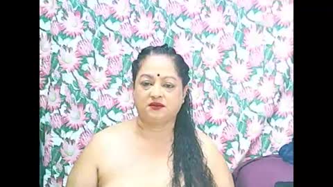 Snapshot of matureindian654u chatting on June 27, 2026, 6:57 pm matureindian654u online show from June 27, 2026, 6:57 pm