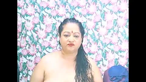 Snapshot of matureindian654u chatting on June 28, 2026, 2:01 pm matureindian654u online show from June 28, 2026, 2:01 pm