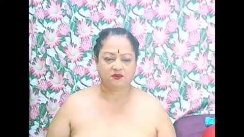 Snapshot of matureindian654u chatting on July 1, 2026, 5:45 pm matureindian654u online show from July 1, 2026, 5:45 pm