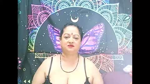 Snapshot of matureindian654u chatting on August 4, 2026, 6:10 pm matureindian654u online show from August 4, 2026, 6:10 pm