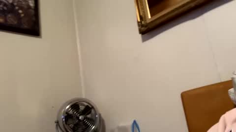 maturejerky online show from October 12, 2025, 6:18 pm