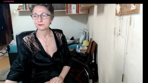 Snapshot of maturekate chatting on September 20, 2025, 6:25 am maturekate online show from September 20, 2025, 6:25 am