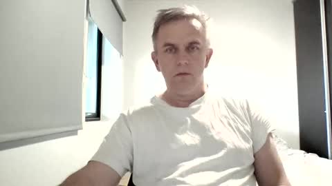 Snapshot of matureontheedge chatting on May 24, 2026, 12:32 pm matureontheedge online show from May 24, 2026, 12:32 pm