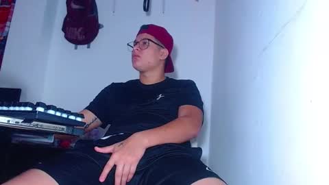 maty219 online show from November 19, 2025, 12:49 pm