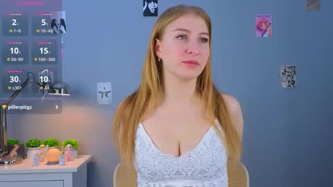 maureencoombs online show from October 17, 2025, 4:48 am