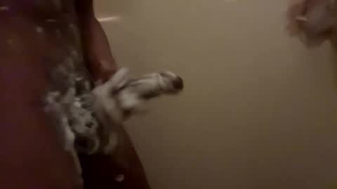 Big gunshots hopefully online show from December 5, 2025, 4:47 pm