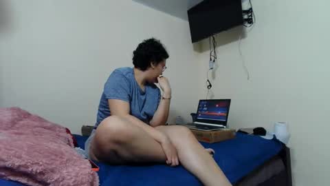 mauroluxandra online show from May 30, 2026, 6:05 pm