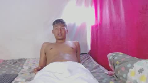 Snapshot of mauryandjonny chatting on February 23, 2025, 8:33 pm mauryandjonny online show from February 23, 2025, 8:33 pm