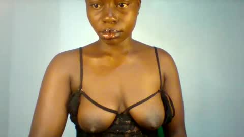 Snapshot of maverlous_pussy900 chatting on February 4, 2026, 2:39 am Maverlous pussy online show from February 4, 2026, 2:39 am