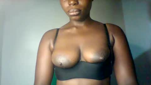 Snapshot of maverlous_pussy900 chatting on February 8, 2026, 3:10 am Maverlous pussy online show from February 8, 2026, 3:10 am