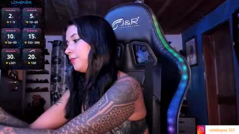 Snapshot of mavis_fuentes chatting on November 26, 2025, 10:33 pm Hilary online show from November 26, 2025, 10:33 pm