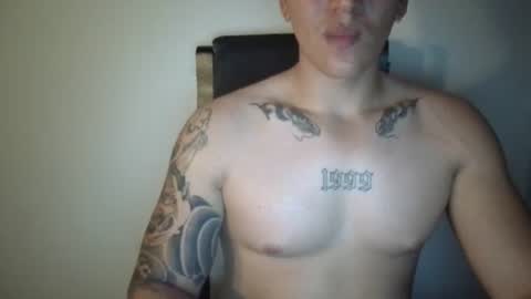 Snapshot of max1999__ chatting on June 17, 2026, 2:51 pm Maxi Independent model online show from June 17, 2026, 2:51 pm