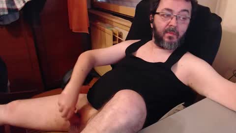 Max online show from October 19, 2025, 1:56 pm