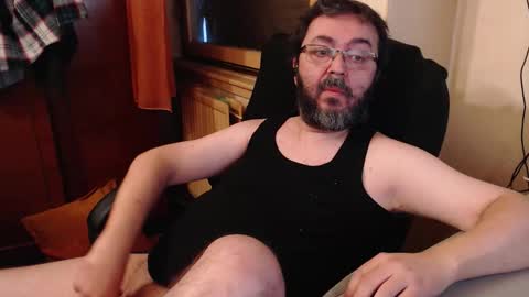 Max online show from October 25, 2025, 5:37 am