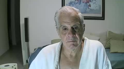 max_2017 online show from February 9, 2026, 2:15 am