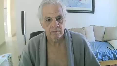 Snapshot of max_2017 chatting on April 11, 2026, 1:48 pm max_2017 online show from April 11, 2026, 1:48 pm
