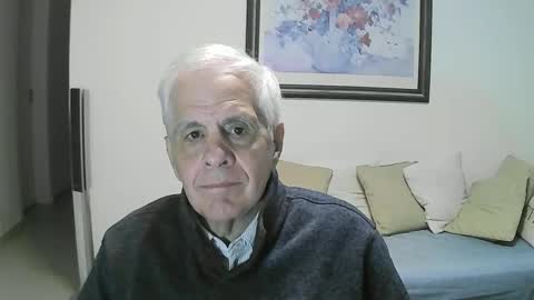 Snapshot of max_2017 chatting on April 29, 2026, 2:04 am max_2017 online show from April 29, 2026, 2:04 am