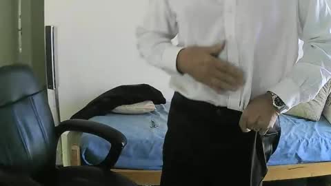Snapshot of max_2017 chatting on May 3, 2026, 7:31 pm max_2017 online show from May 3, 2026, 7:31 pm