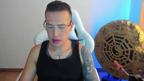 Snapshot of max__b chatting on March 9, 2025, 8:21 pm max__b online show from March 9, 2025, 8:21 pm