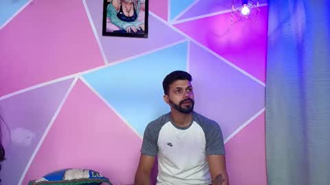 Max  Ashley online show from February 1, 2026, 2:04 pm