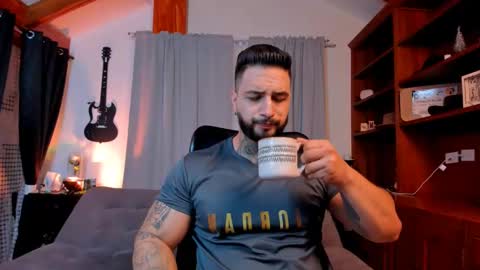 max D. online show from January 19, 2025, 10:17 pm