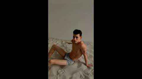 Snapshot of max_foks_ chatting on April 23, 2026, 10:25 am max_foks_ online show from April 23, 2026, 10:25 am