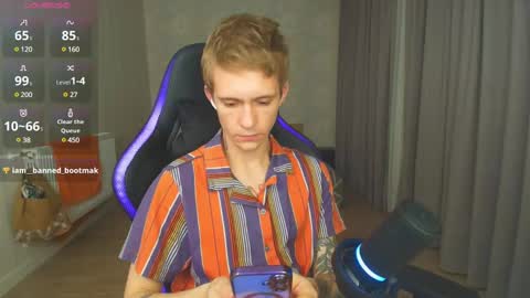 Max Gen with tats 24years  And Ethan without tats 20 years online show from January 10, 2025, 5:34 pm