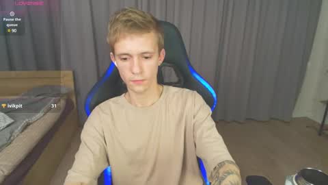 Max Gen with tats 24years  And Ethan without tats 20 years online show from February 10, 2025, 11:13 pm