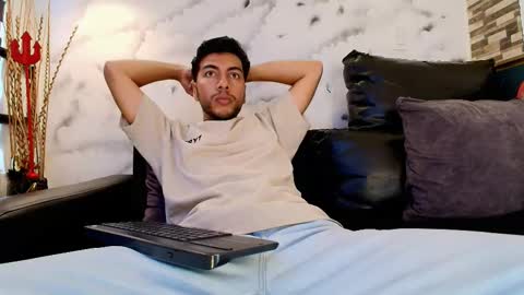 Snapshot of max_hornye chatting on February 21, 2026, 7:26 pm Max Hornye online show from February 21, 2026, 7:26 pm