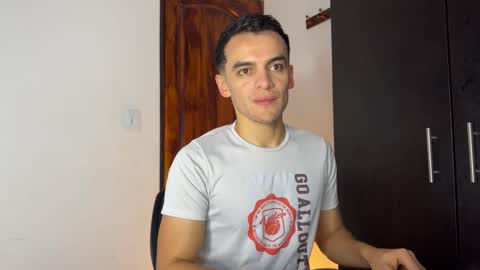 Snapshot of max_lancaster chatting on December 29, 2024, 11:08 pm Max Lancaster online show from December 29, 2024, 11:08 pm