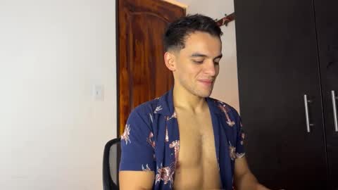 Snapshot of max_lancaster chatting on December 30, 2024, 11:38 pm Max Lancaster online show from December 30, 2024, 11:38 pm